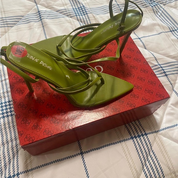 Brand new Green High heel sandals size 10. - Picture 2 of 2